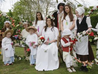 2009 Tudor Weekend play