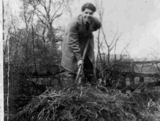 MAY VINCENT CAME TO FRESSINGFIELD FROM IPSWICH TO BE A LANDGIRL IN WW2